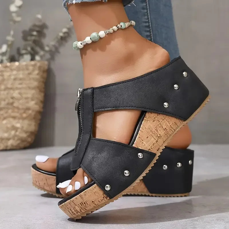 Velira – Zip Frontale, in Camoscio, Sandali con Zeppa