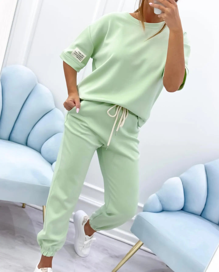 Nevira – A Collo Alto in Maglia, Completo con Pantaloni