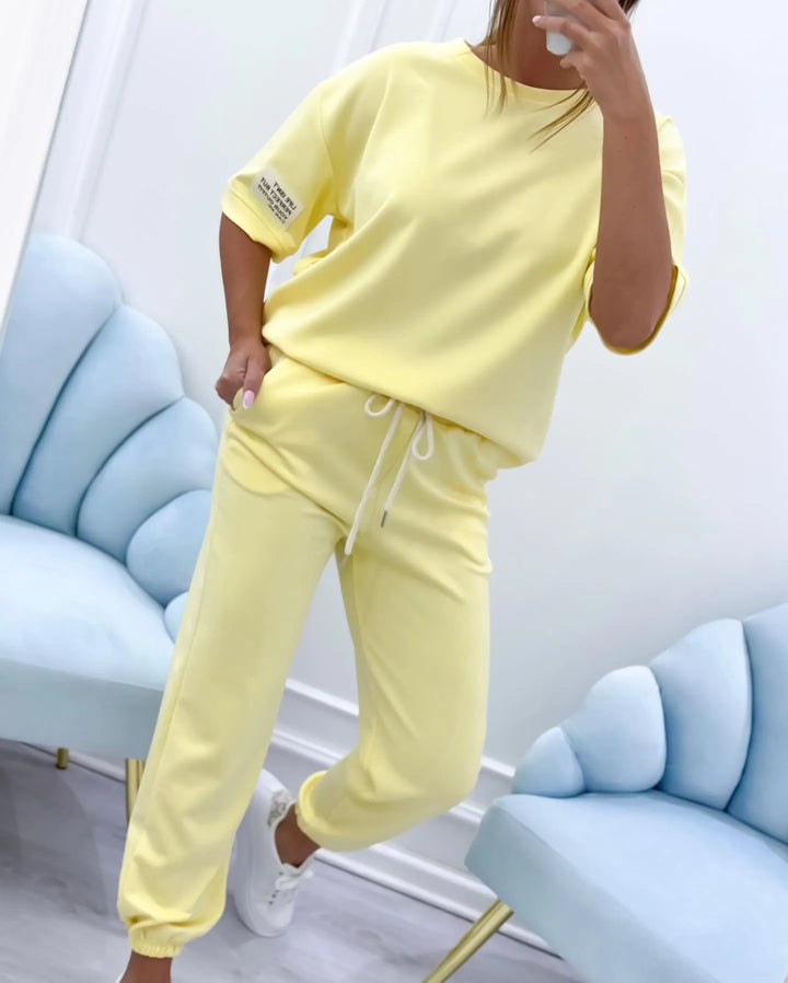 Nevira – A Collo Alto in Maglia, Completo con Pantaloni