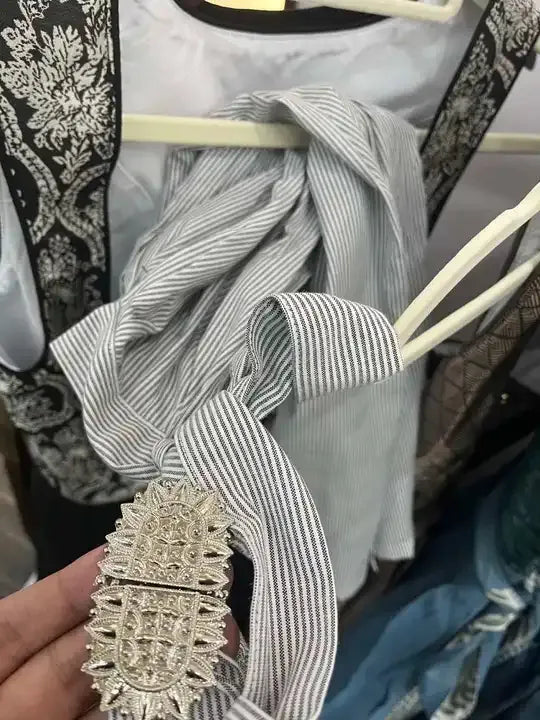 Nivara - Con Lacci in Jacquard Abito