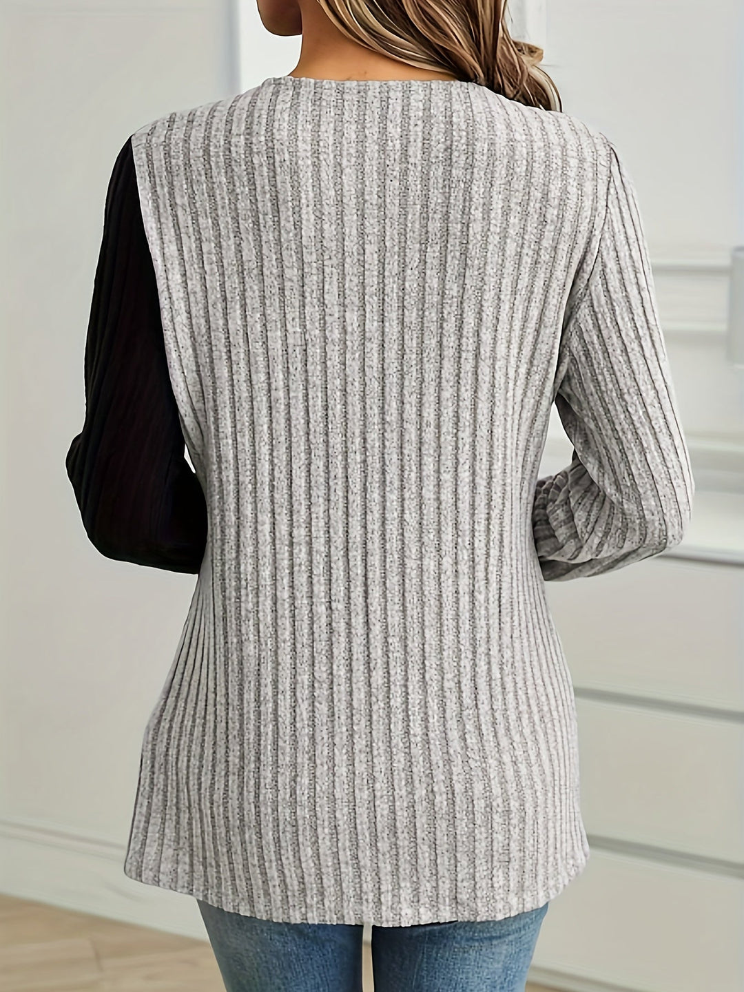 Rilena – Con Pizzo a Contrasto in Maglia Maglione