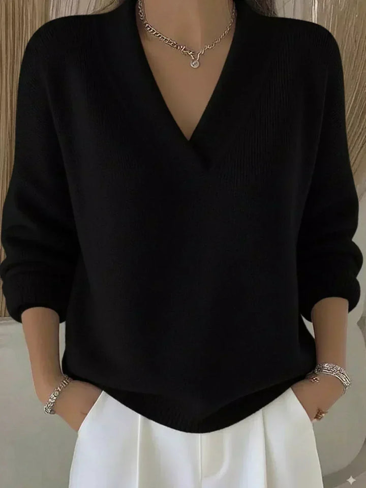 Vesara – Scollo a V Profondo in Maglia Fine, Maglione