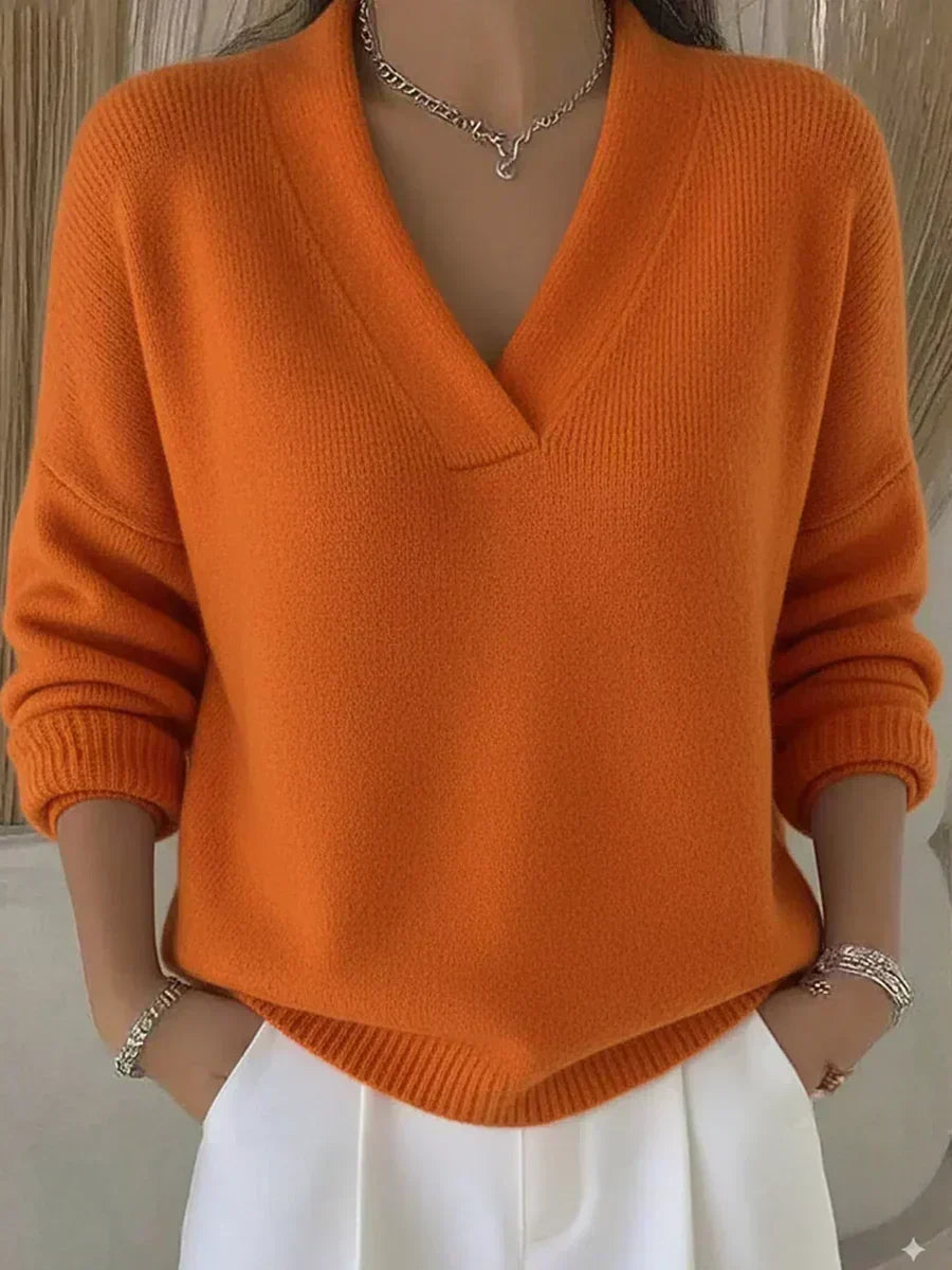 Vesara – Scollo a V Profondo in Maglia Fine, Maglione