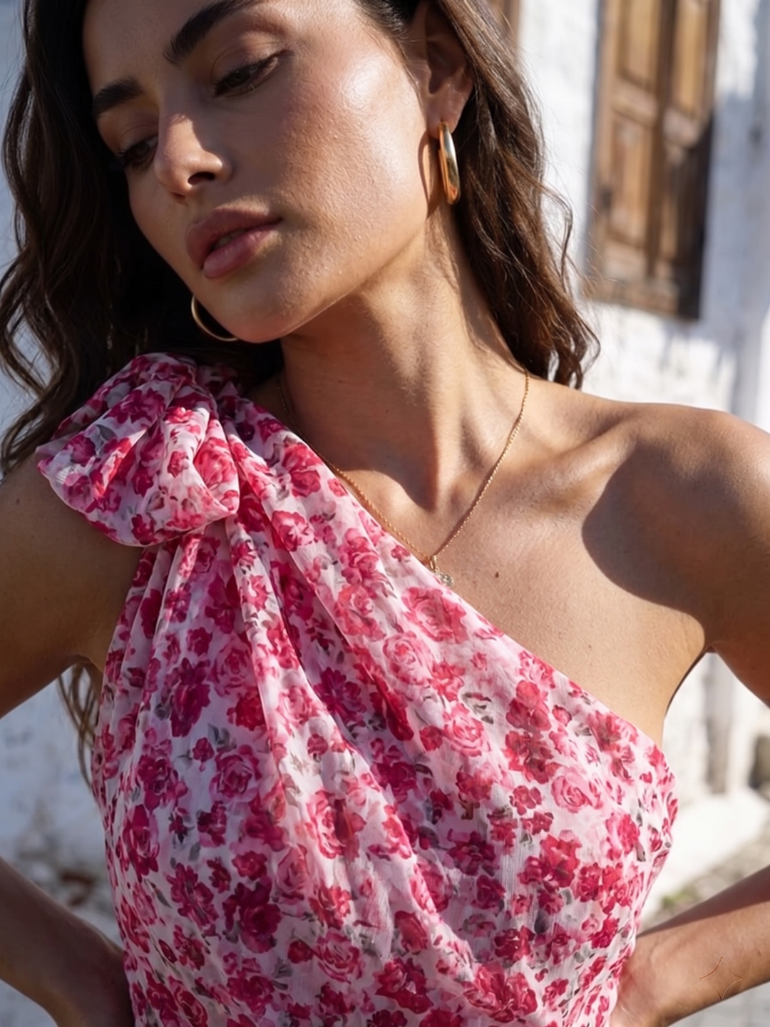 Liniva – A Spalla Unica in Chiffon Abito