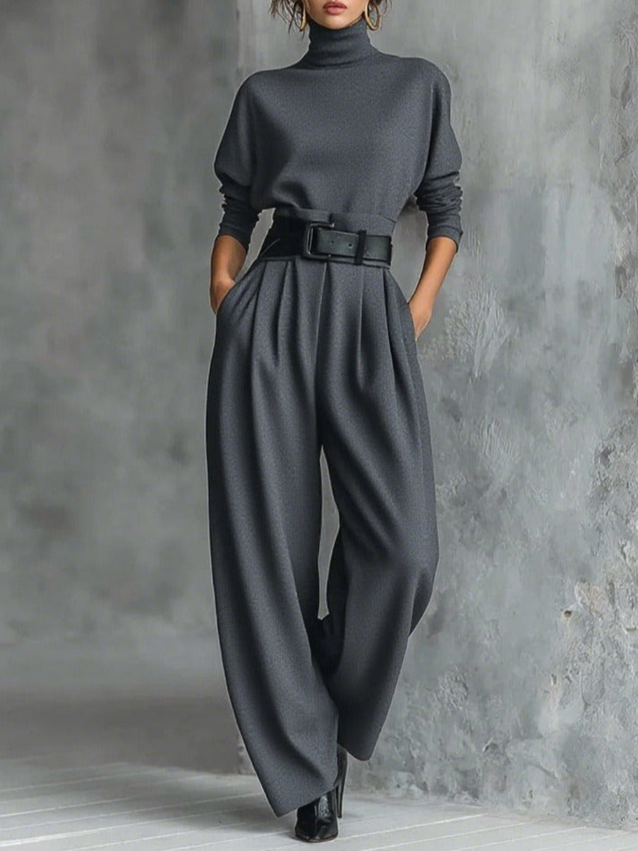 Avenya – Set con Top a Collo Alto e Pantaloni