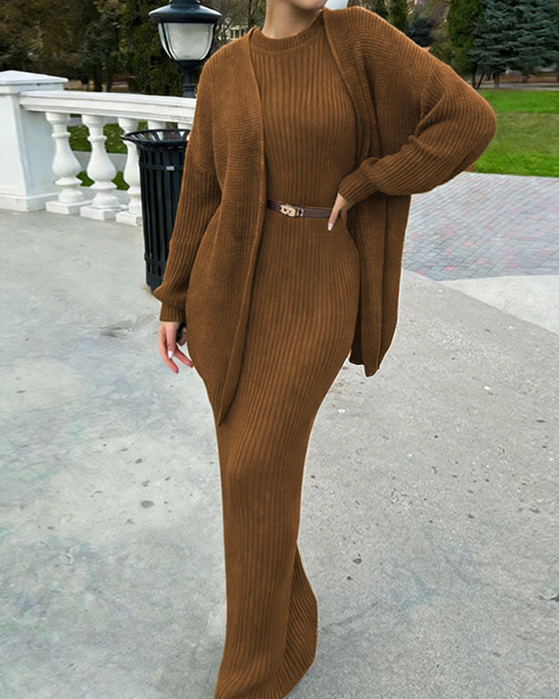 Nivara – Completo in Maglia a Coste con Abito Aderente e Cardigan
