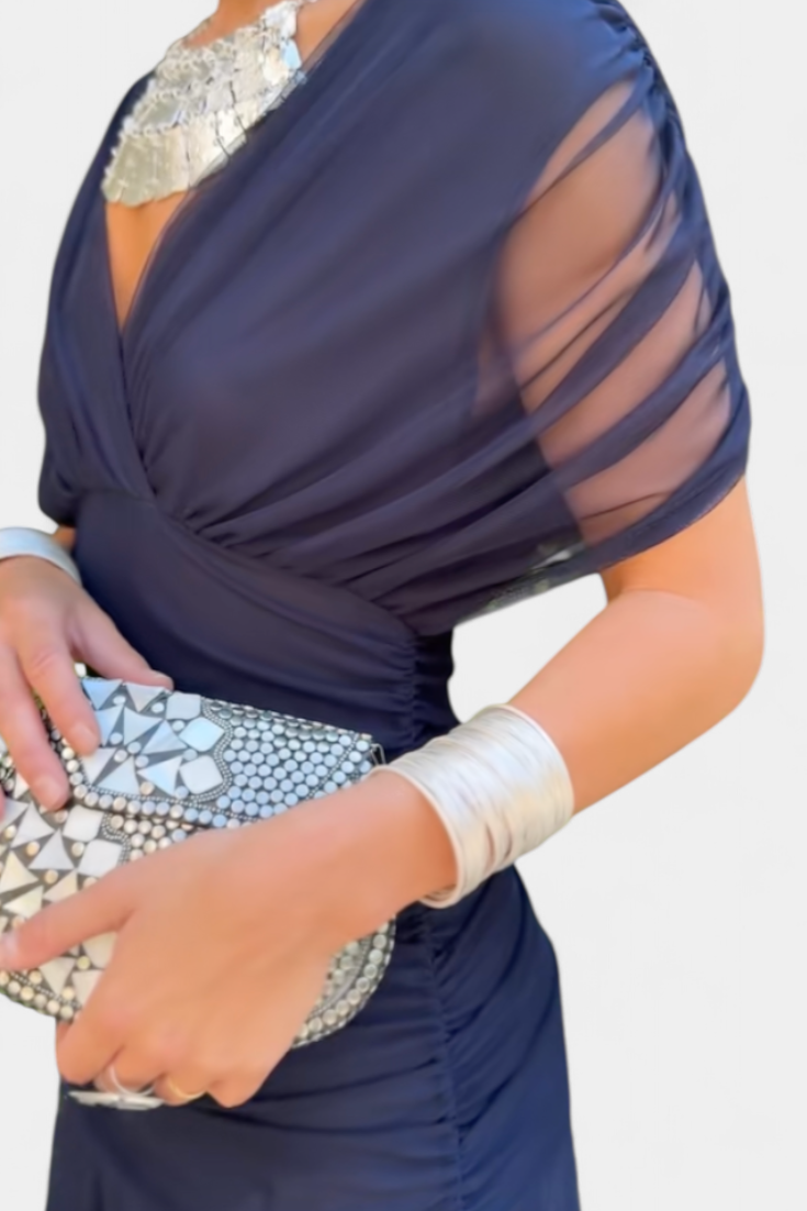 Lavenham - Abito con scollo a V morbido al tatto ed elegante