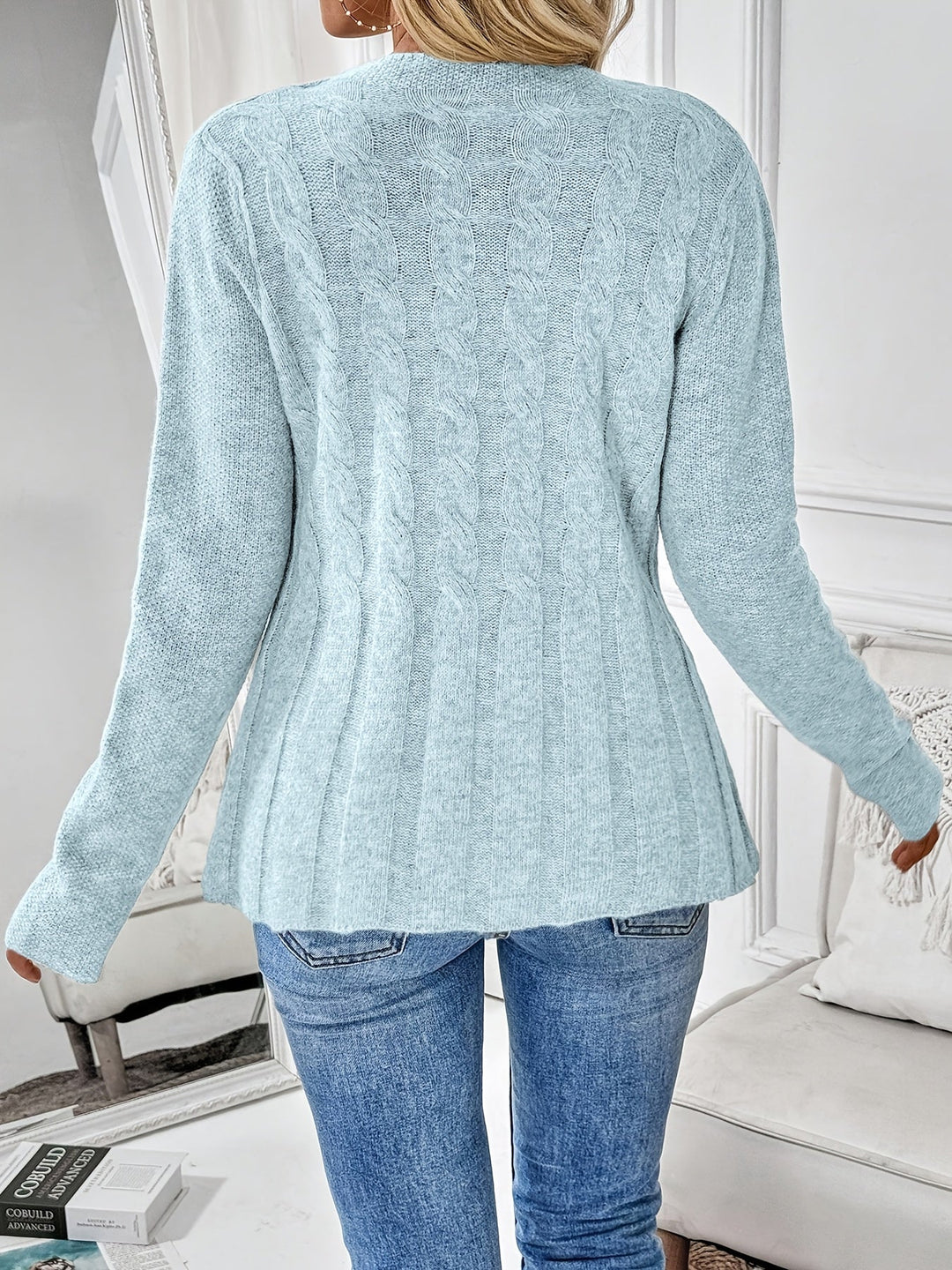 Noreli – Dettaglio a Treccia in Maglia Cardigan
