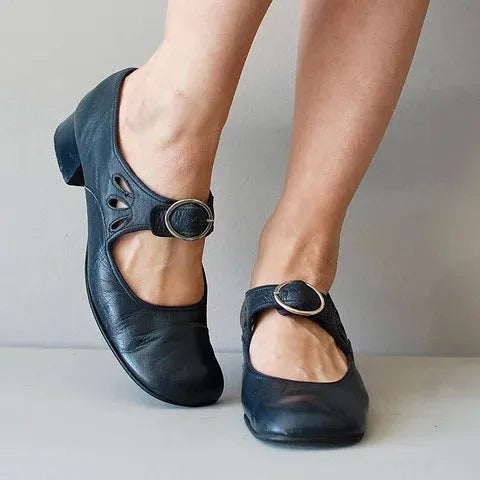 Idessa – Scarpe Retrò con Cinturino a Fibbia