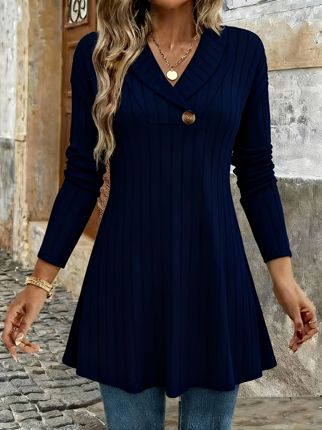 Novira – Scollo a V e Colletto a Costine T-Shirt