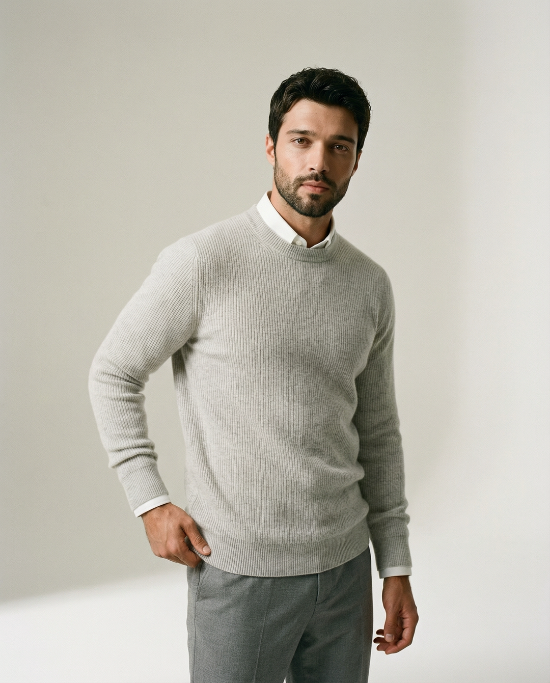 A Maglia Fine in Misto Cashmere Maglione