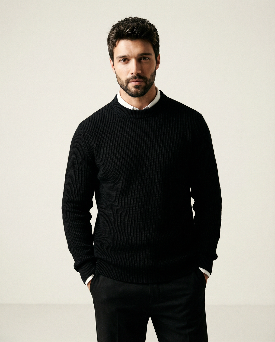 A Maglia Fine in Misto Cashmere Maglione
