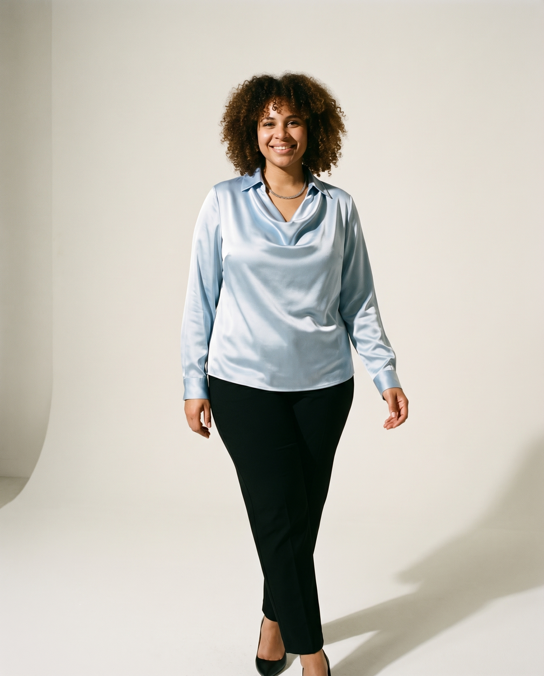 Collo Drappeggiato in Raso, Blusa